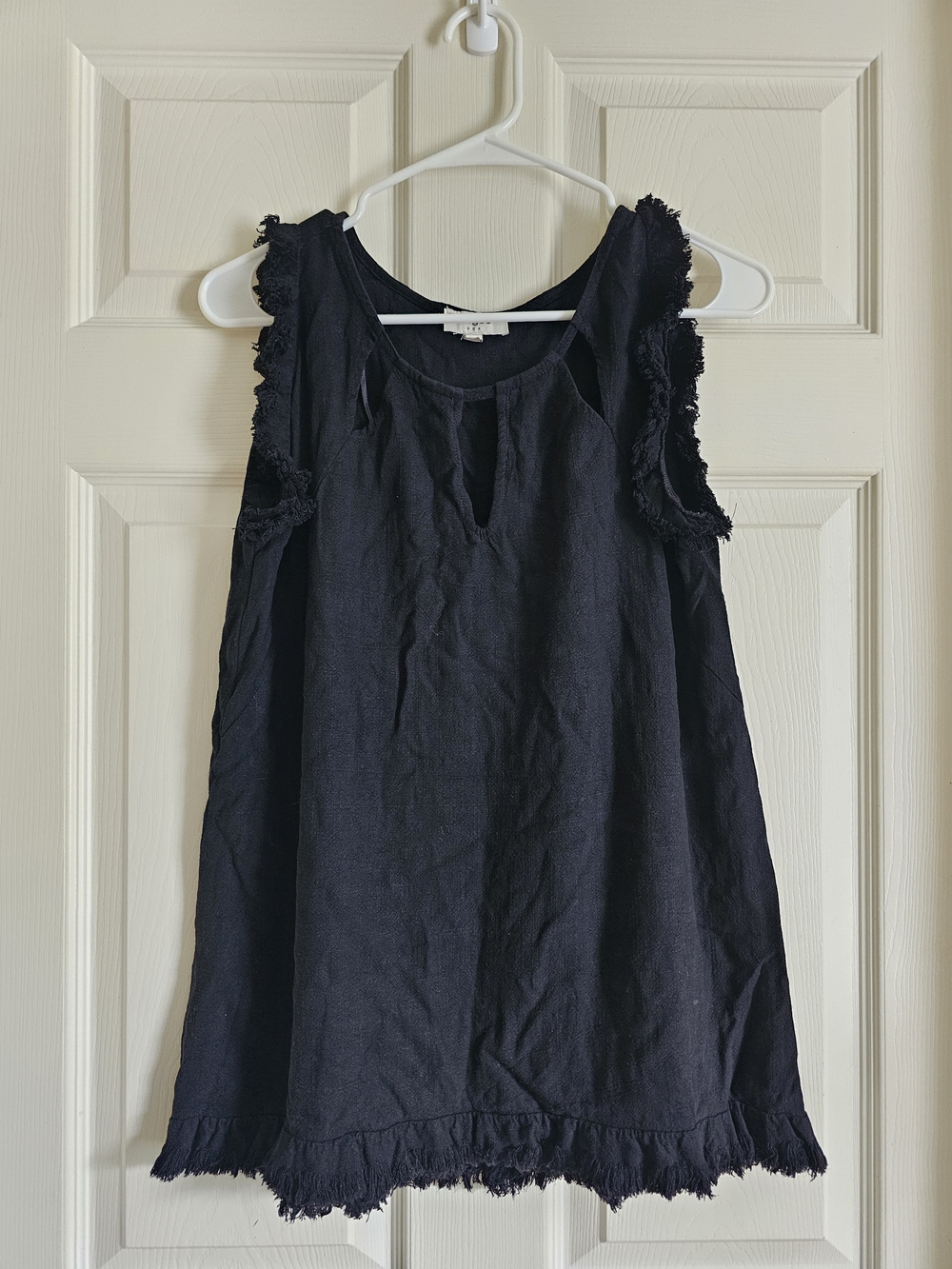 Umgee Women's Size S Black Frayed Raw Hem Keyhole Cutout Tank Top | Boho